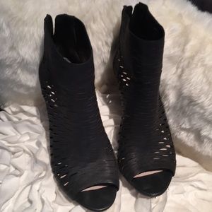 Vince Camuto heels